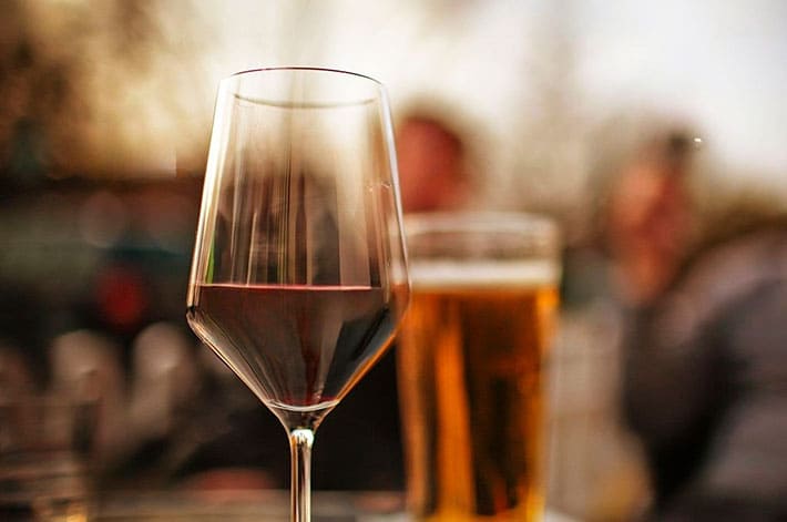 Vinho ou Cerveja? descubra 7 Vantagens em fazer do vinho sua bebida principal